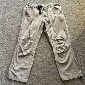 Mountain Hardwear Utility Khakis Pants